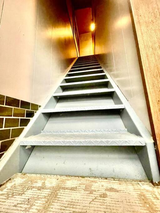 三丁庵 貸別荘 海まで徒歩10分 観光地ペリーロードまで徒歩2分の最高なロケーション 下田を遊び尽くせる貸別荘 無料駐車場もあります2Min Walk To The Perry Road 10Min Walk To The Beach Old Japanese Modern Style House Esterno foto